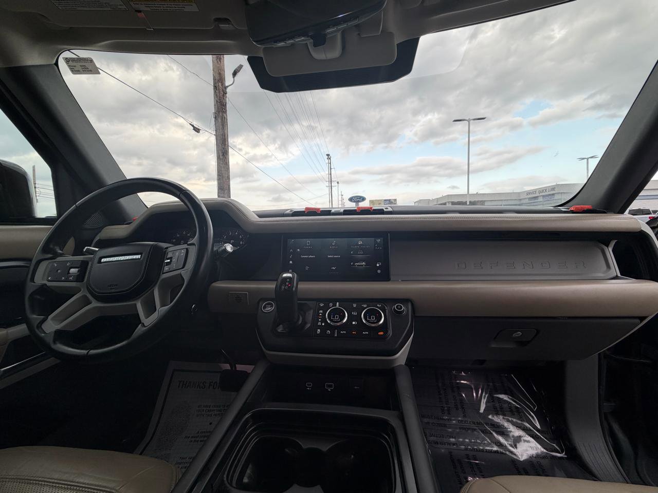 Used 2020 Land Rover Defender 110 HSE AWD/4WD image 24