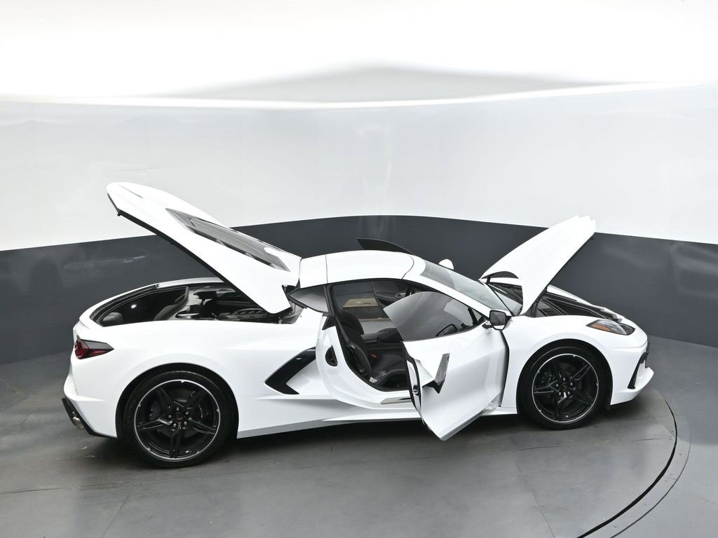 Used 2025 Chevrolet Corvette Stingray Coupe w/ 1LT image 46