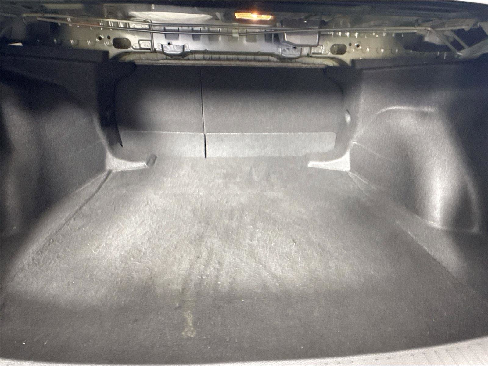 Used 2025 Toyota Corolla LE image 37