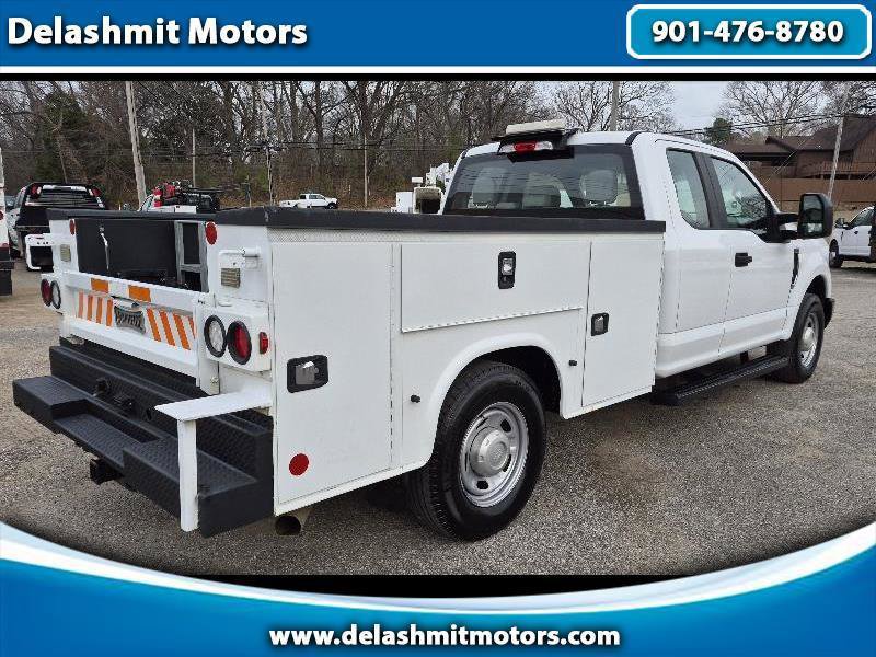 Used 2017 Ford F250 XL w/ Power Equipment Group RWD image 1