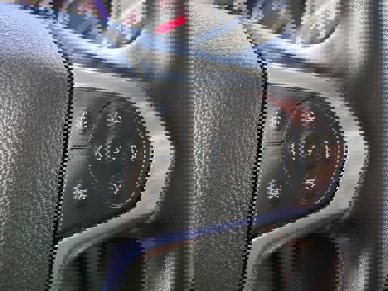 Certified 2023 Chevrolet Traverse High Country image 27