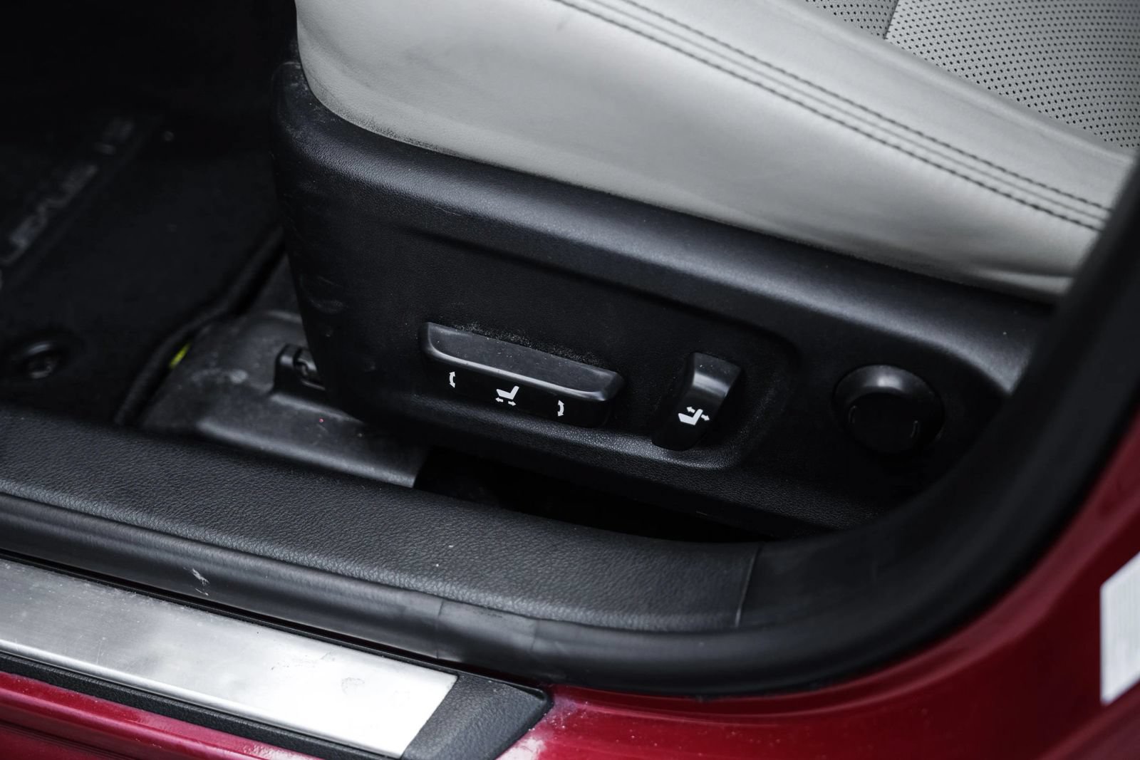 Used 2014 Lexus IS 250 RWD image 25