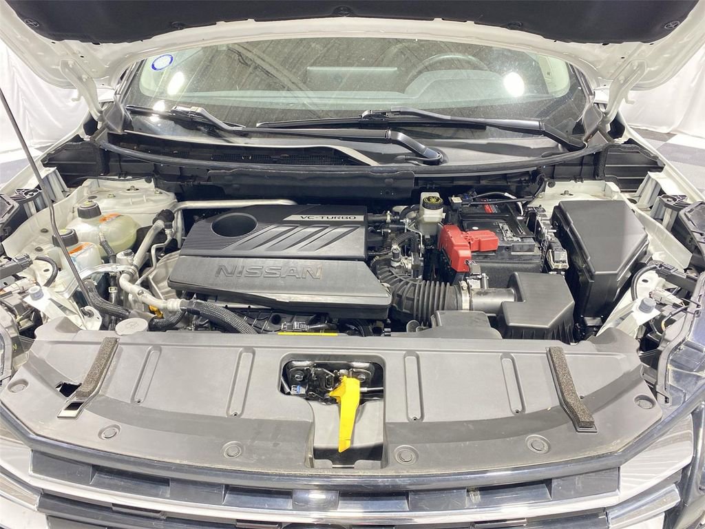 Used 2024 Nissan Rogue Platinum AWD/4WD image 19