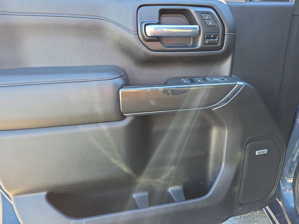 Used 2020 GMC Sierra 2500 AT4 w/ AT4 Premium Package image 18