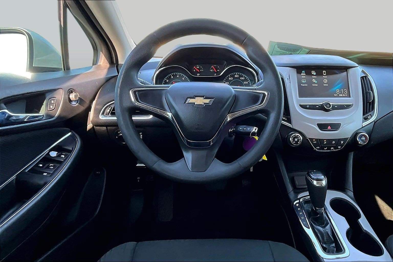 Used 2018 Chevrolet Cruze LS FWD image 5