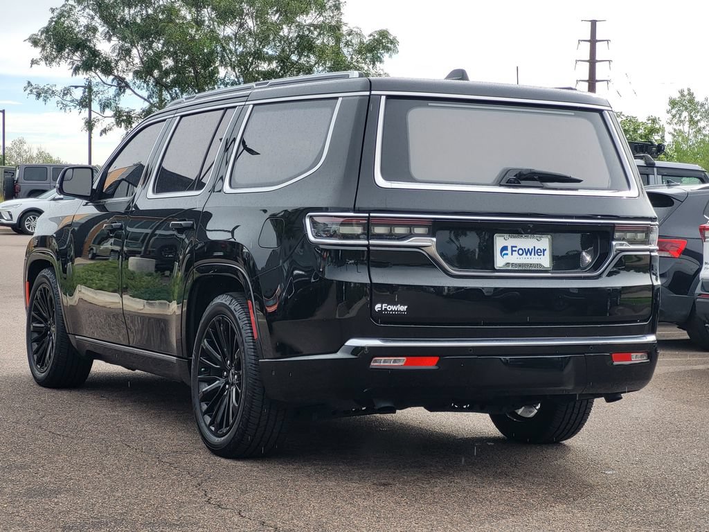 Used 2023 Jeep Grand Wagoneer Series III AWD/4WD image 5