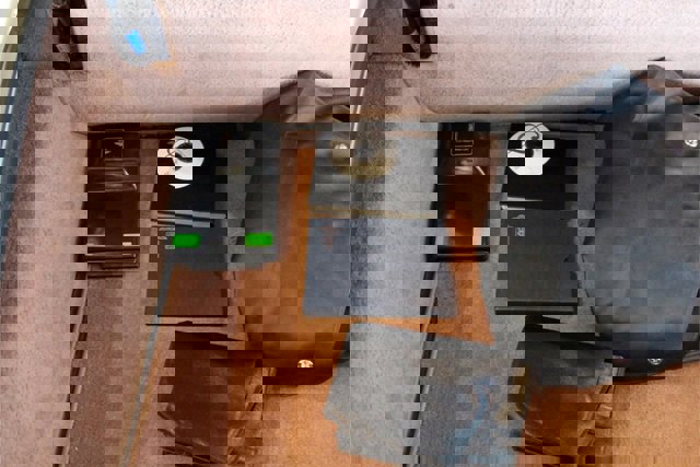 Used 1994 Rolls-Royce Corniche IV image 23