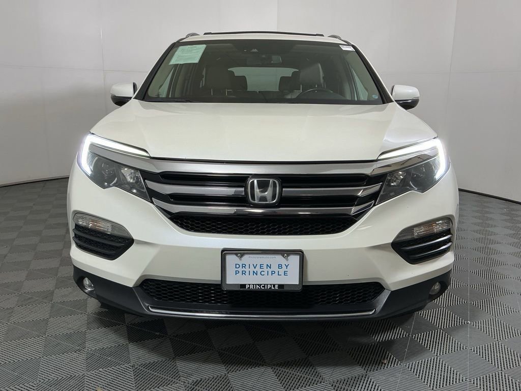 Used 2017 Honda Pilot Elite image 3