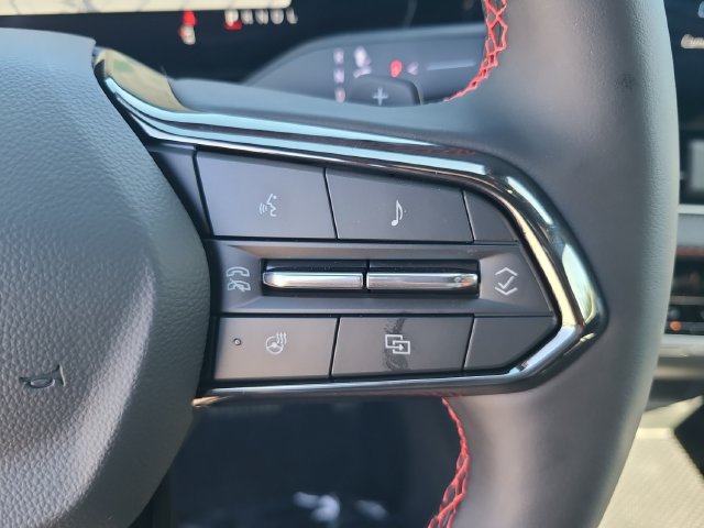 New 2027 Chevrolet Equinox RS FWD image 32