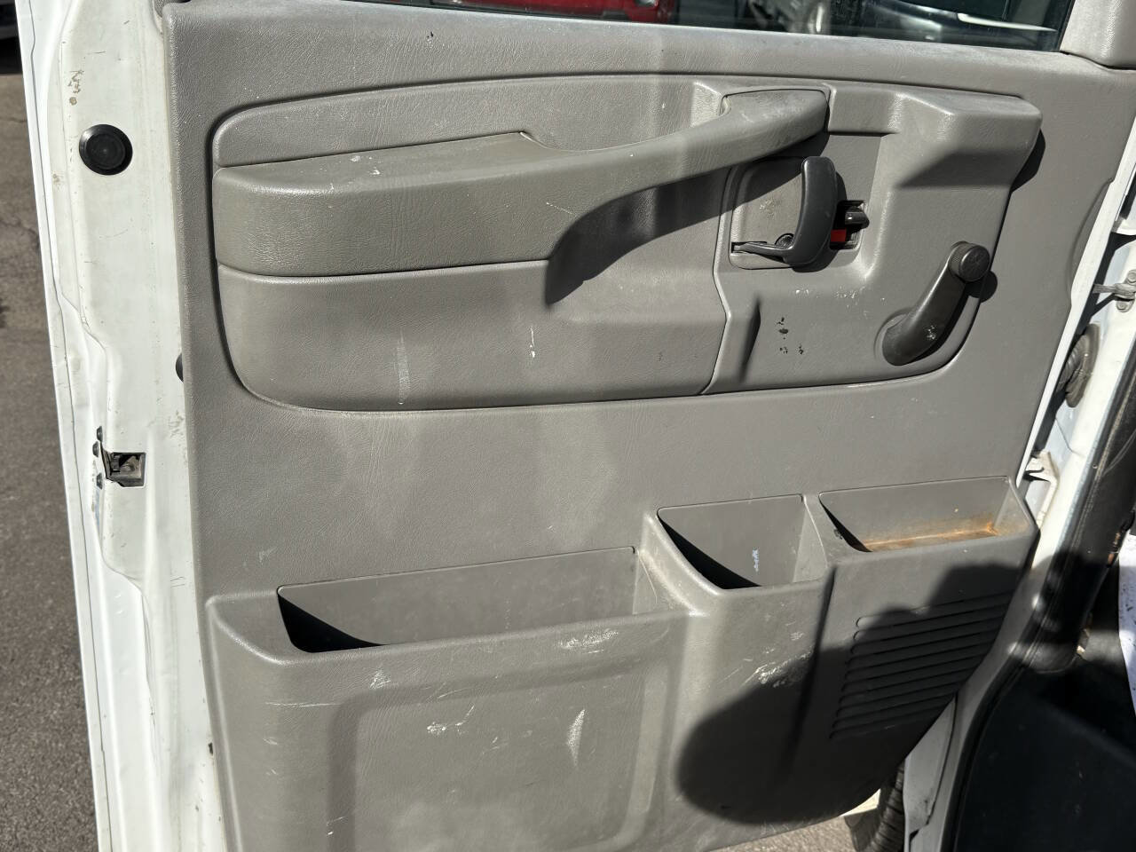 Used 2012 Chevrolet Express 2500 2500 3dr Cargo Van w/ 1WT image 9