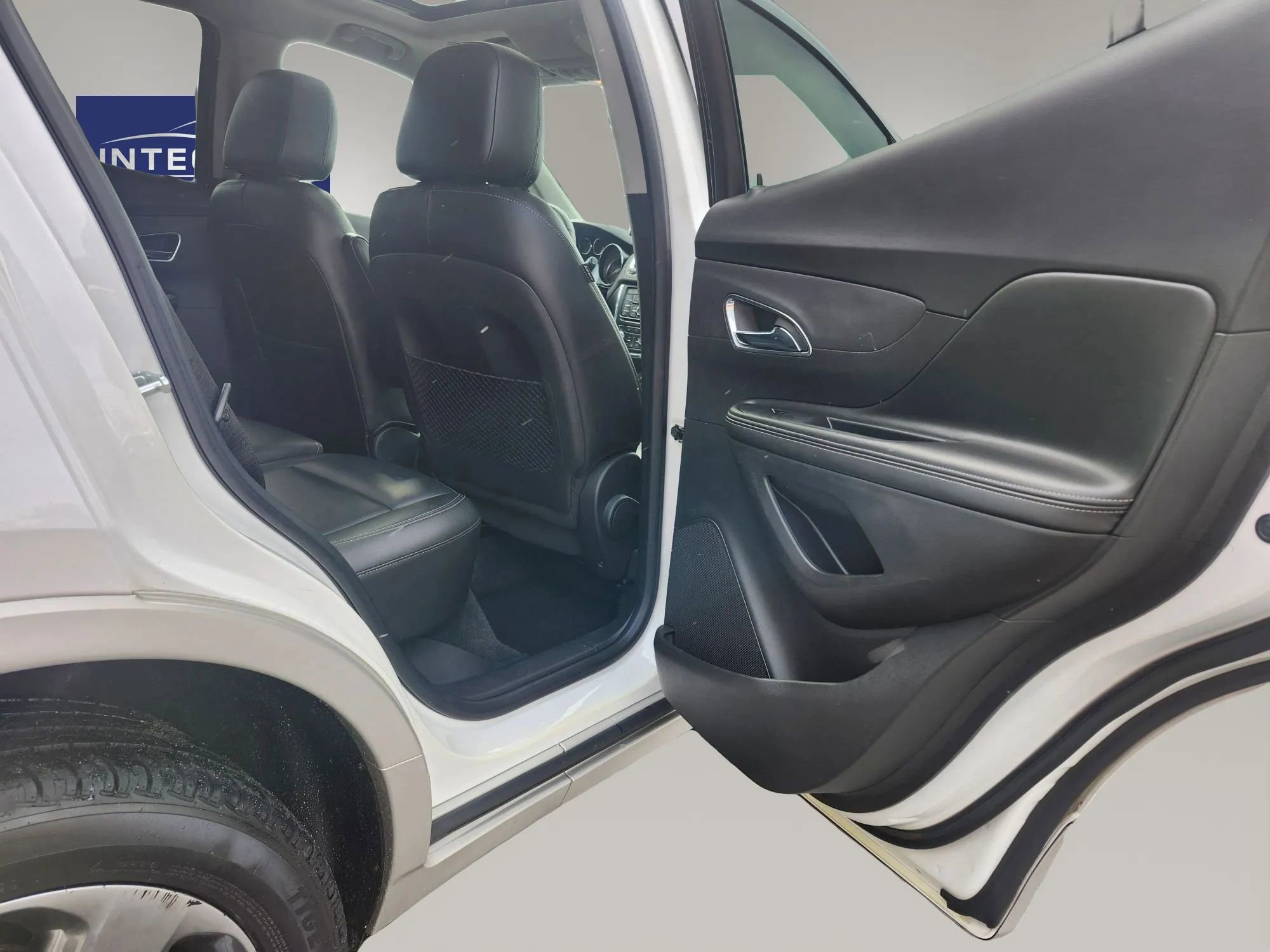 Used 2014 Buick Encore Leather image 28