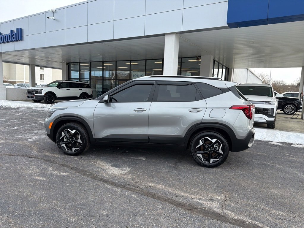 Used 2025 Kia Seltos S image 8