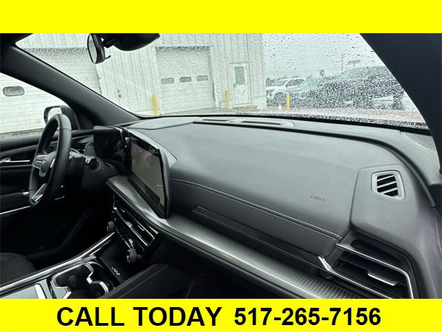 Used 2024 Chevrolet Traverse LT image 30