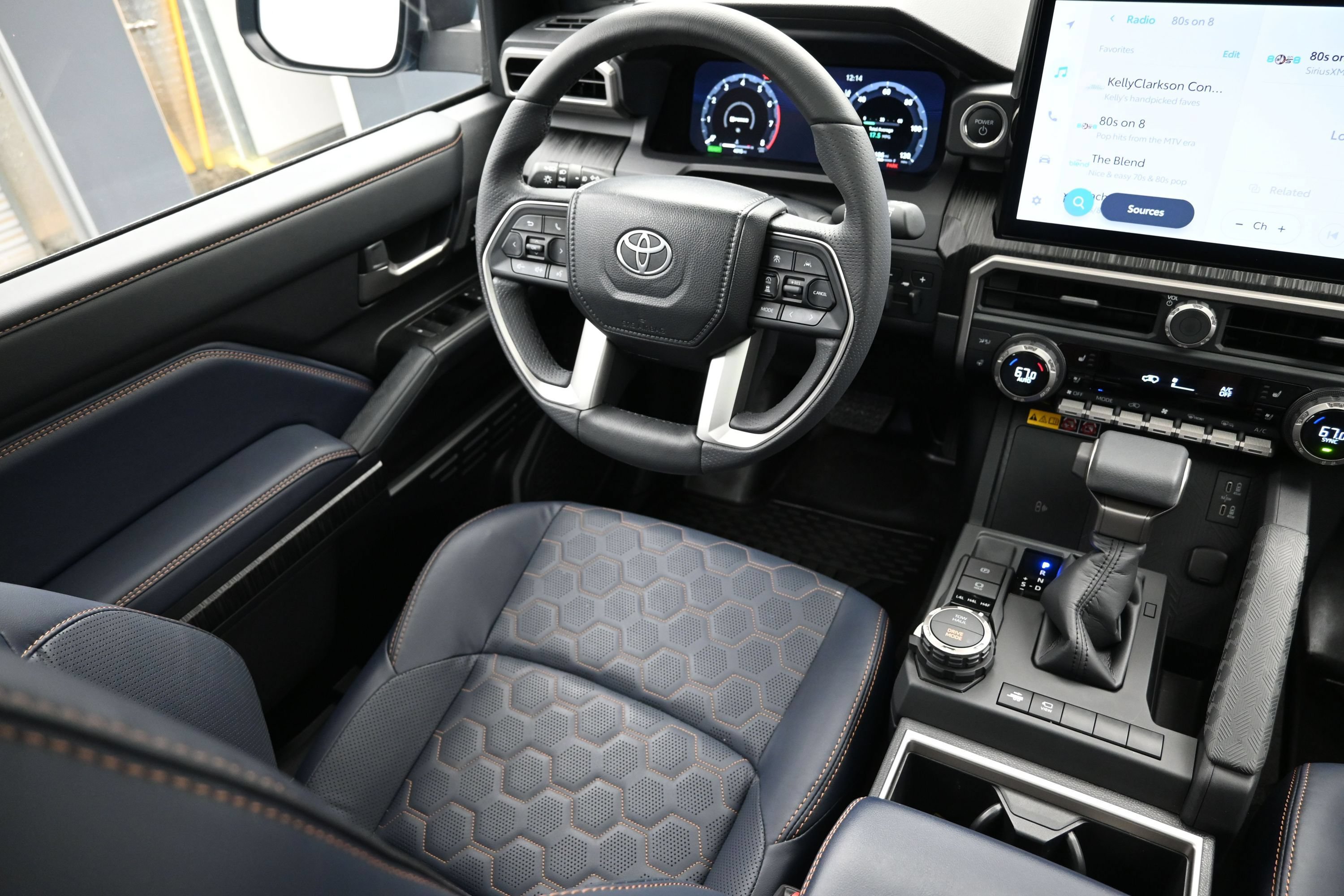 Used 2026 Toyota 4Runner Platinum AWD/4WD image 24