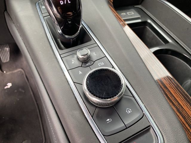 Used 2022 Cadillac Escalade ESV Premium Luxury AWD/4WD image 30