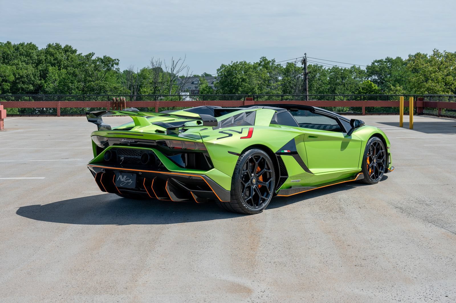 Used 2021 Lamborghini Aventador SVJ AWD/4WD image 10