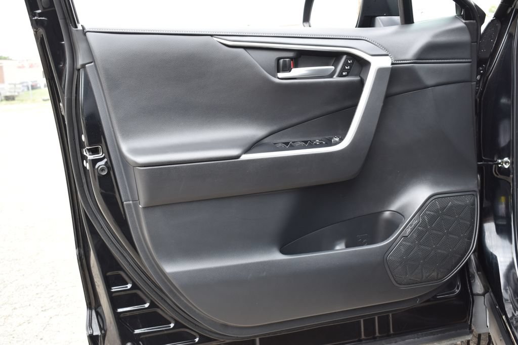 Used 2023 Toyota RAV4 Limited FWD image 24
