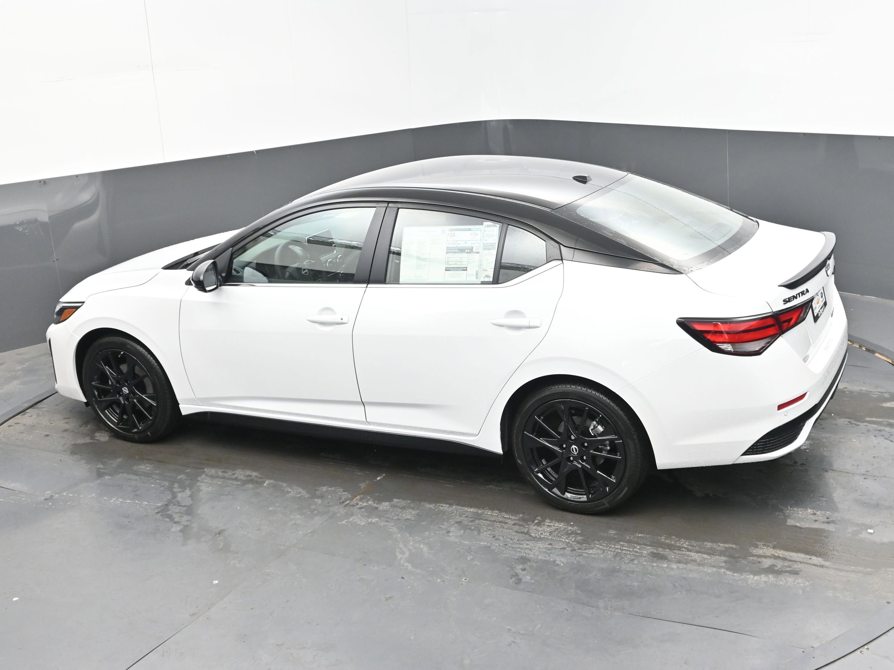 New 2025 Nissan Sentra SR w/ Midnight Edition image 34