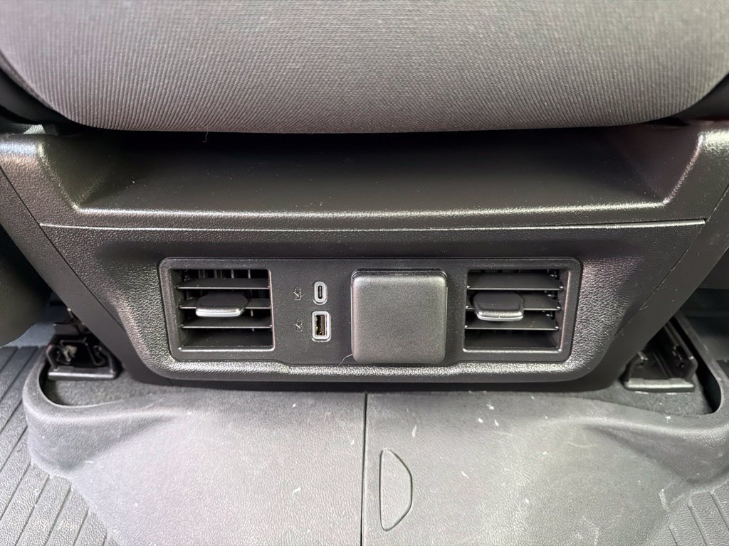 Used 2025 Chevrolet Silverado 1500 LT AWD/4WD image 16