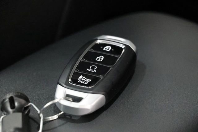 Certified 2024 Hyundai Venue SEL image 35