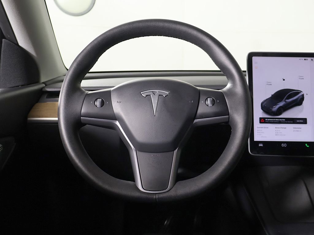 Used 2022 Tesla Model Y Long Range AWD/4WD image 36