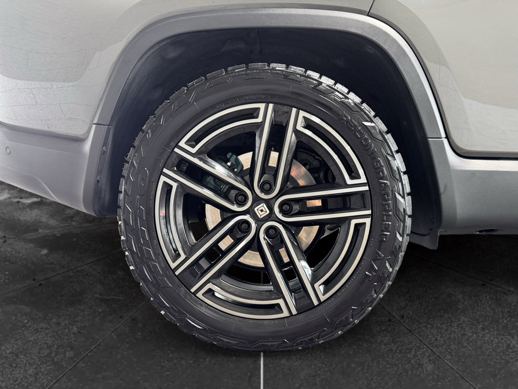 Used 2026 Rivian R1T Premium Quad AWD/4WD image 38