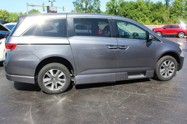 Used 2014 Honda Odyssey Touring Elite image 3