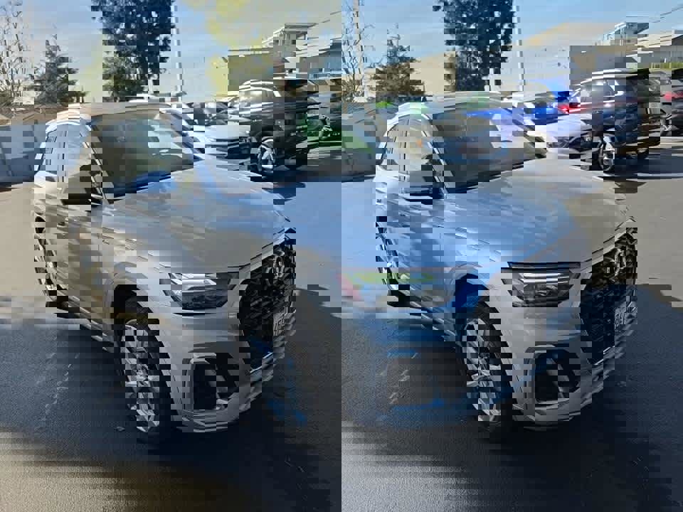 Used 2023 Audi Q5 2.0T Premium Plus w/ Premium Plus Package image 3