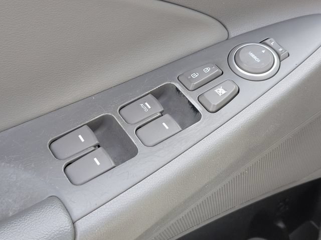 Used 2013 Hyundai Sonata GLS w/ Popular Equipment Pkg FWD image 10