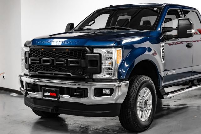 Used 2017 Ford F250 XLT w/ XLT Value Package AWD/4WD image 9