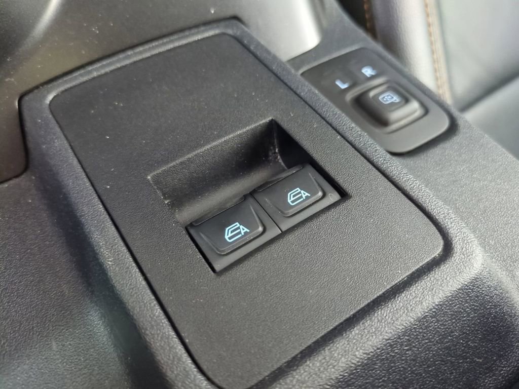 Used 2023 Ford Bronco Badlands image 29