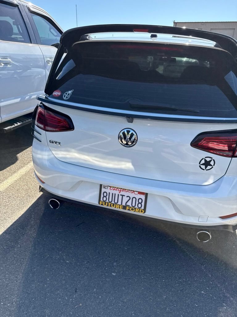 Used 2018 Volkswagen GTI S FWD image 11
