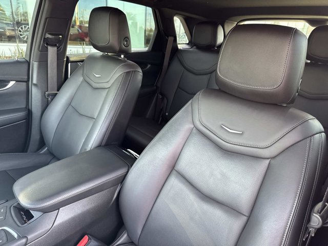 Used 2021 Cadillac XT5 Premium Luxury image 14