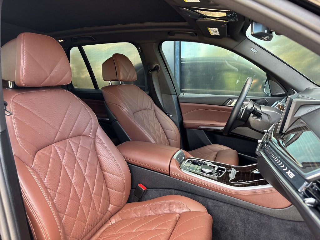 Certified 2024 BMW X5 xDrive40i w/ Premium Package AWD/4WD image 22