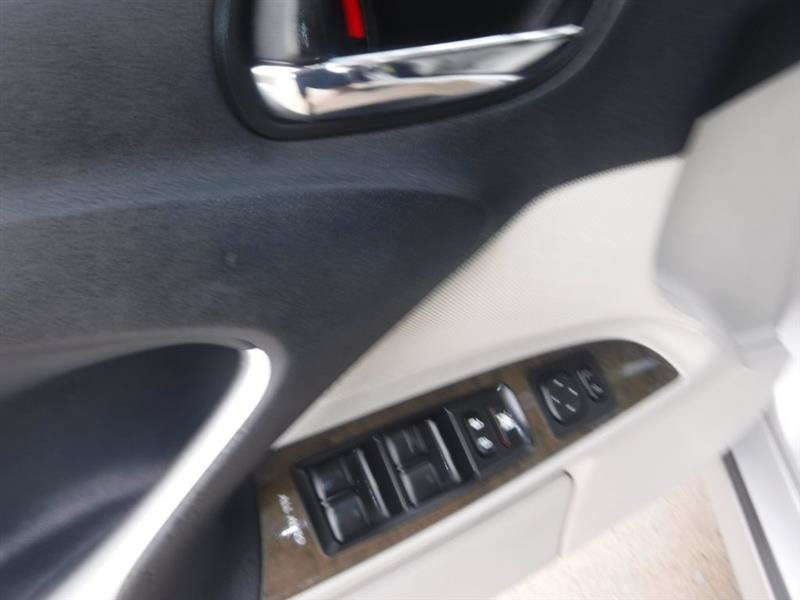 Used 2011 Lexus IS 250 w/ Premium Pkg Value Edition RWD image 36