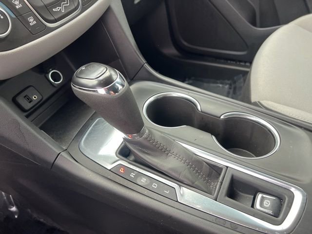 Used 2018 Chevrolet Equinox LS image 25