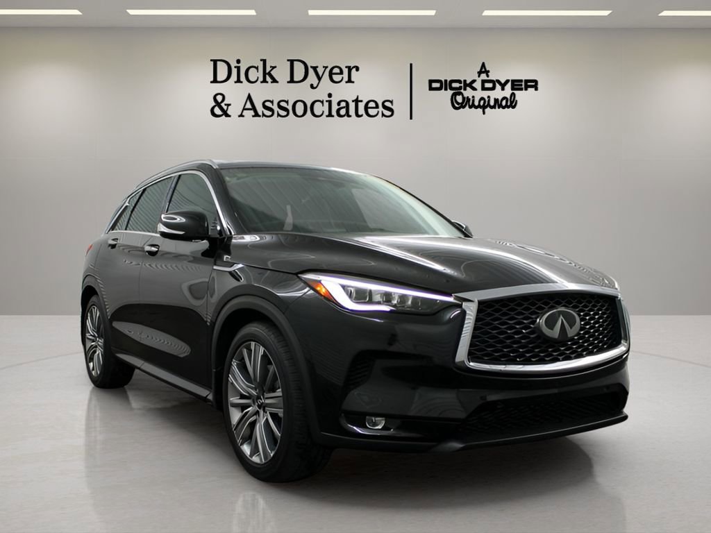 Used 2021 INFINITI QX50 Sensory image 1