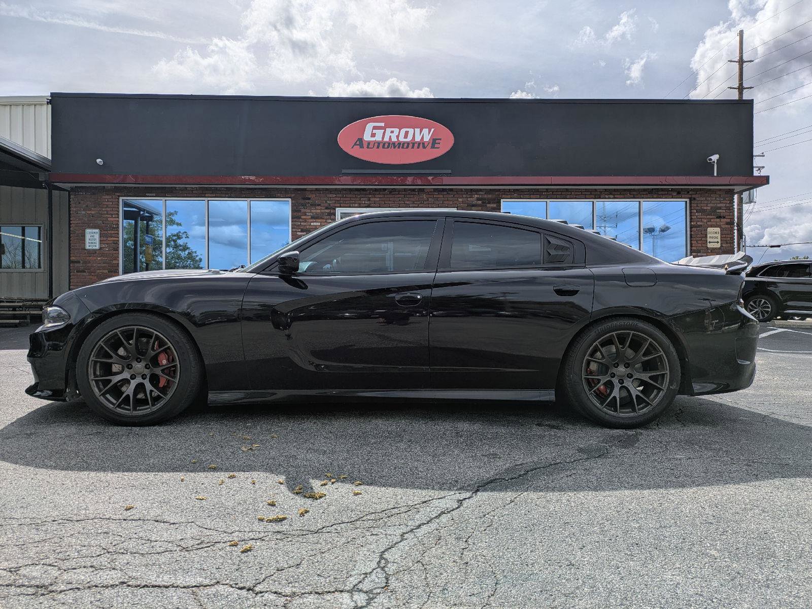 Used 2015 Dodge Charger SRT w/ Laguna Leather Package RWD image 2