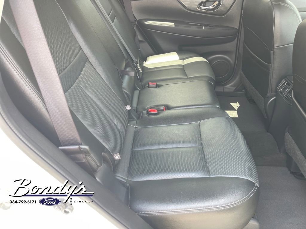 Used 2016 Nissan Rogue SL FWD image 16