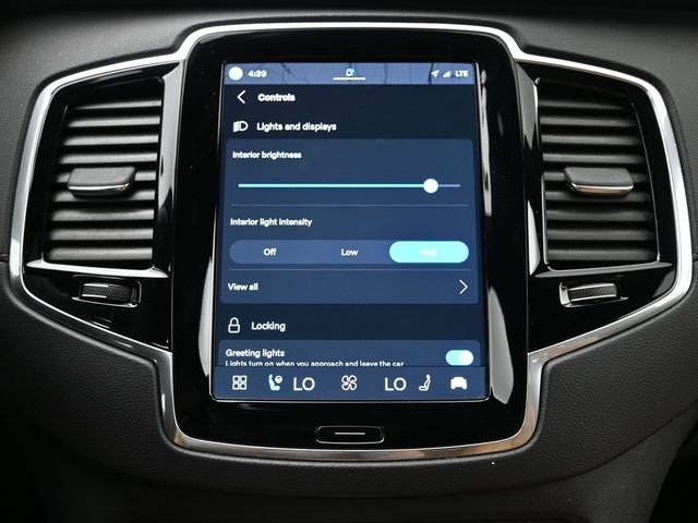 Used 2023 Volvo XC90 T8 Ultimate w/ Protection Package image 18