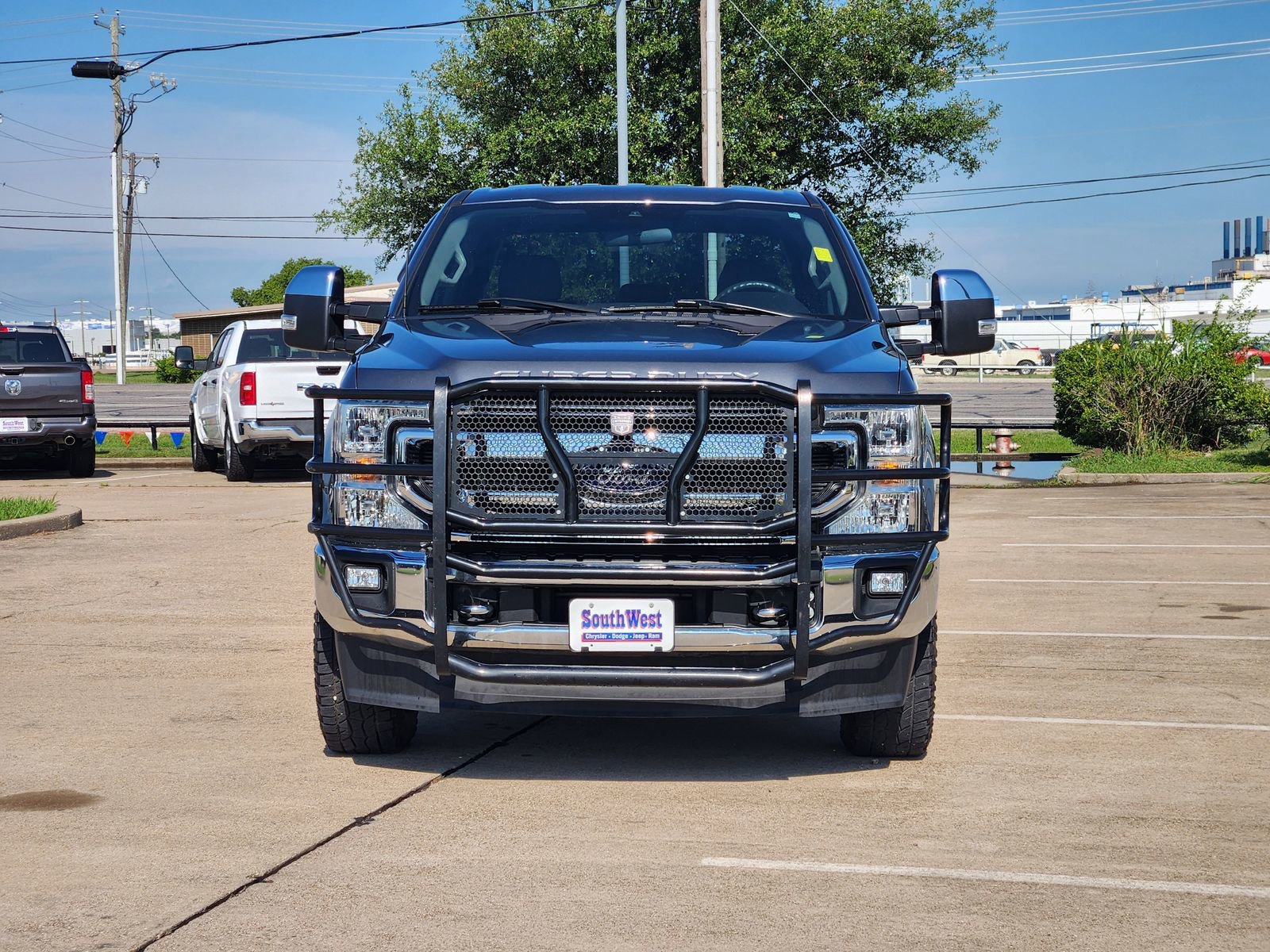 Used 2022 Ford F250 XLT w/ XLT Premium Package AWD/4WD image 6