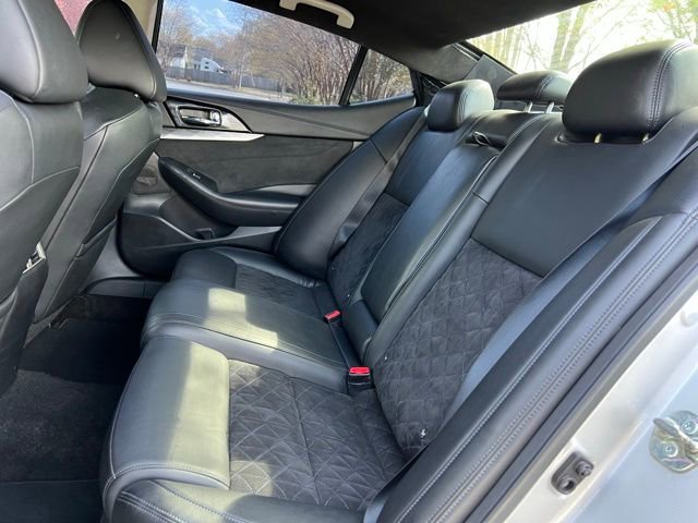 Used 2016 Nissan Maxima SR w/ Interior Lighting Package FWD image 16