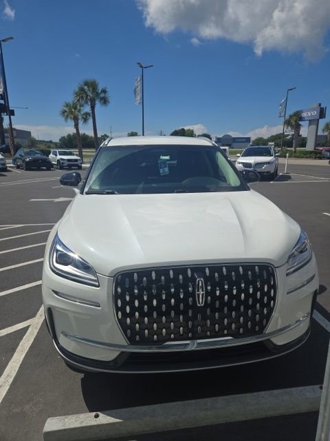 Used 2023 Lincoln Corsair Reserve FWD image 12