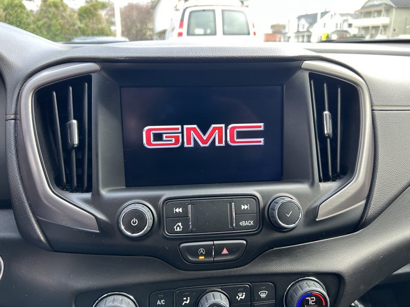 Used 2023 GMC Terrain AT4 w/ Tech Package AWD/4WD image 23