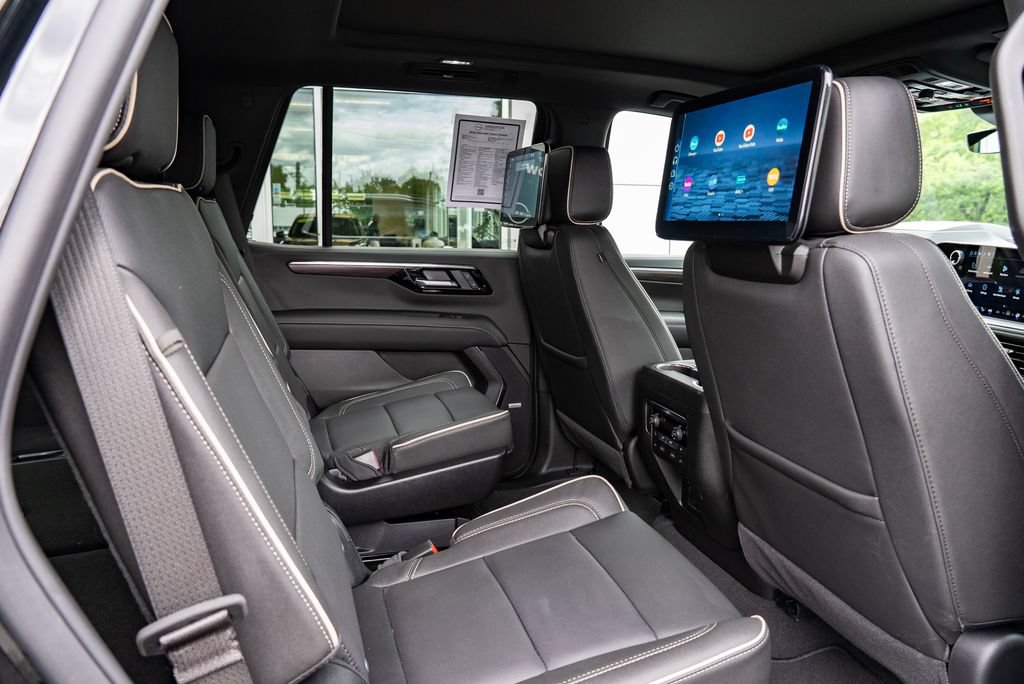 Used 2026 Chevrolet Tahoe Premier AWD/4WD image 28