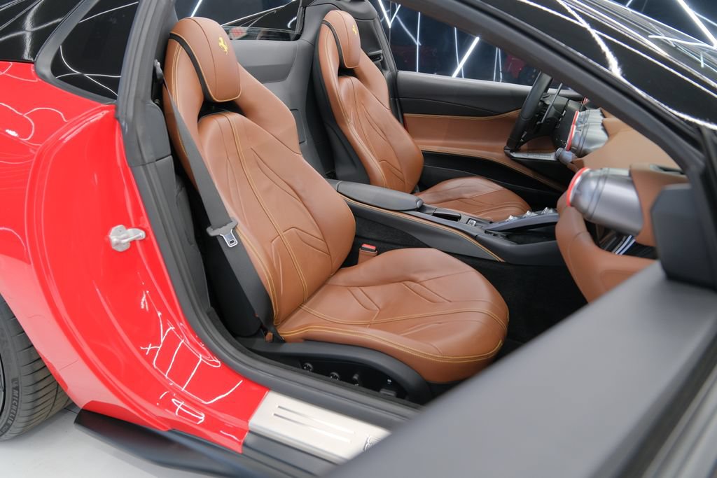 Used 2021 Ferrari 812 GTS RWD image 16