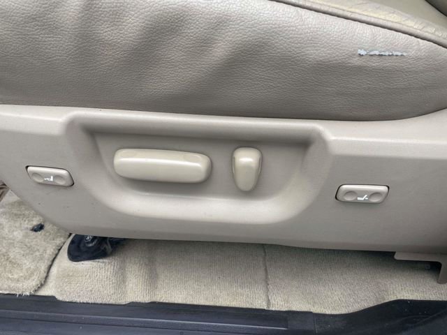 Used 2010 Toyota Tundra Limited RWD image 18