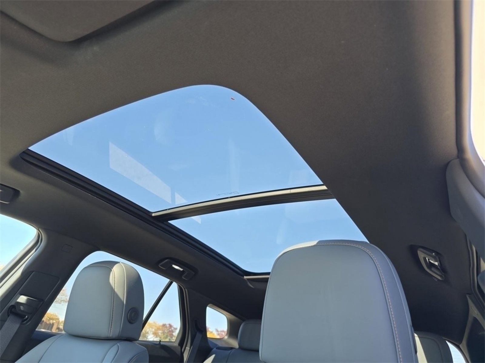 New 2024 Honda Prologue Touring image 3