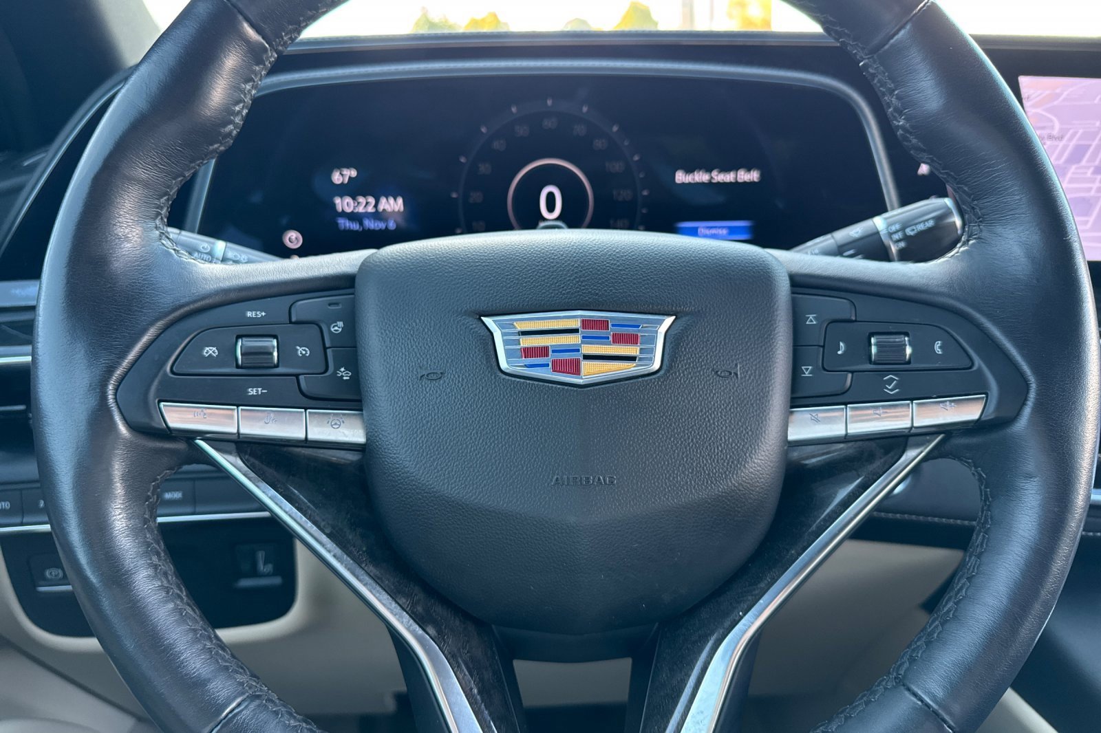 Used 2023 Cadillac Escalade ESV Premium Luxury image 32