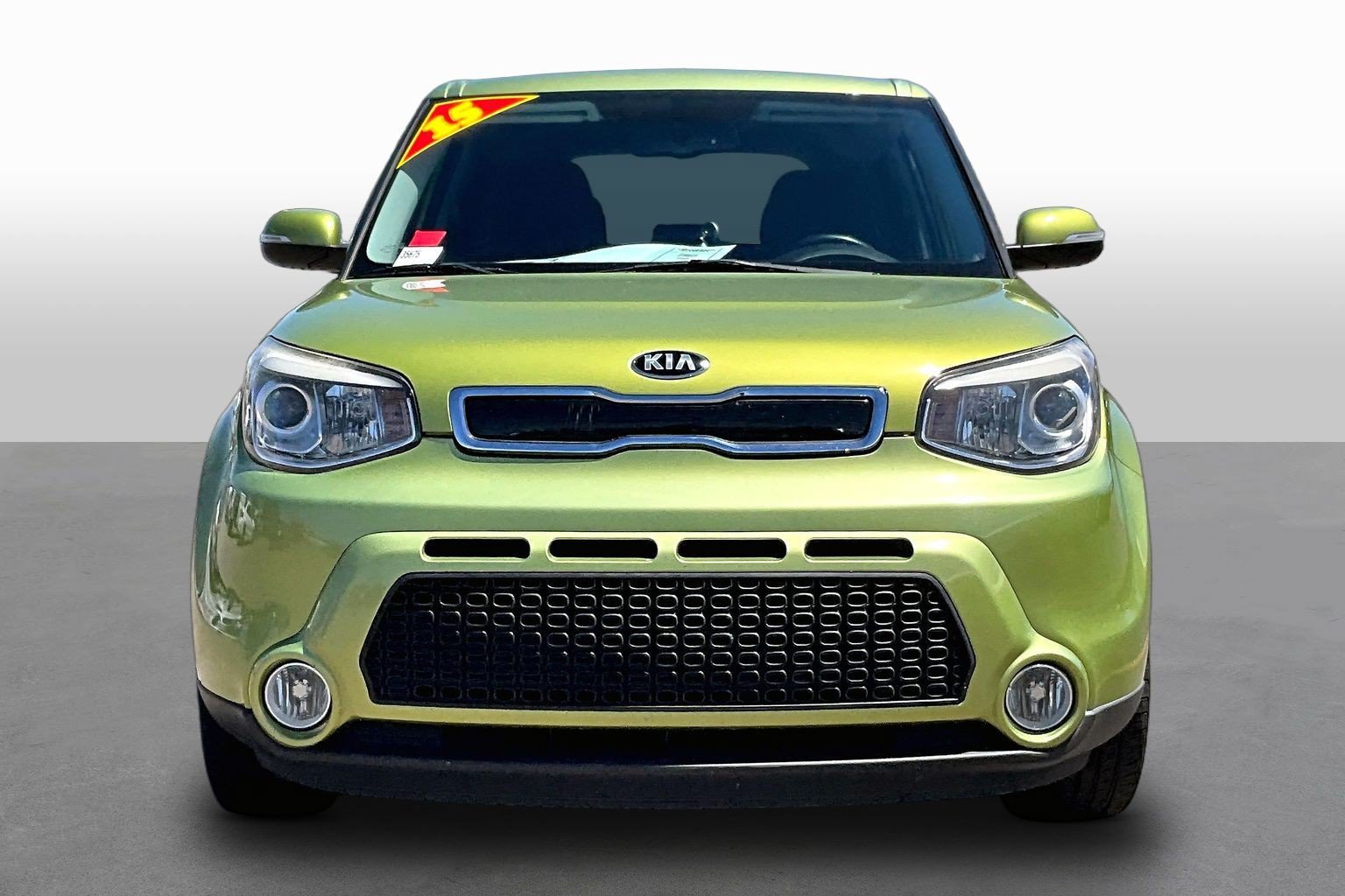 Used 2015 Kia Soul ! FWD image 2